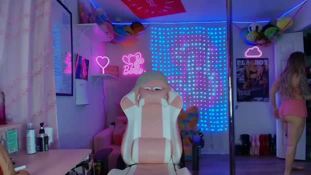 laurenlotus ass Webcam SHOW @ Chaturbate 15-04-2026