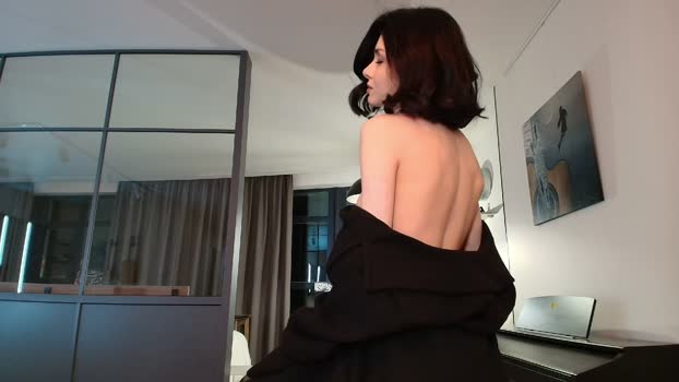milla_bella kiss Webcam SHOW @ Chaturbate 15-04-2026