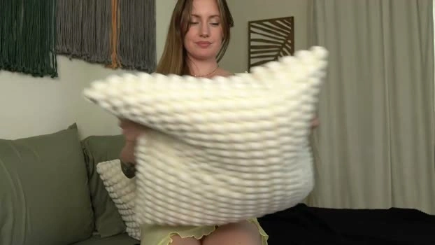 emma_ruby 17-04-2026 HD tits nude Video fingering