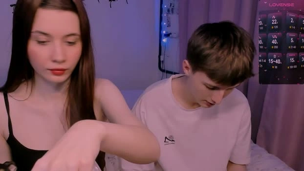 coddleweeper 18-04-2026 HD squirt boobs play striptease