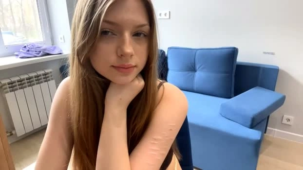 nidarauhecker 19-04-2026 HD bj-dildo blowjob cute Topless