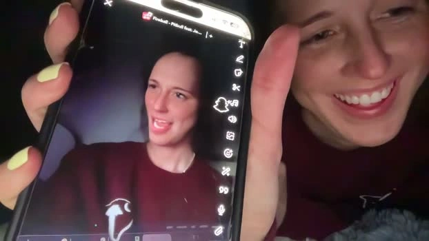 submissivesouthernbelle222 19-04-2026 HD Pretty beautiful lickpussy...
