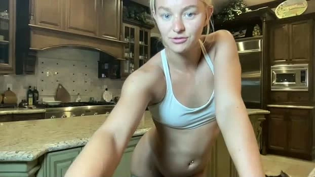 chloexbabe 20-04-2026 HD jerkoff Topless bj-dildo playtime