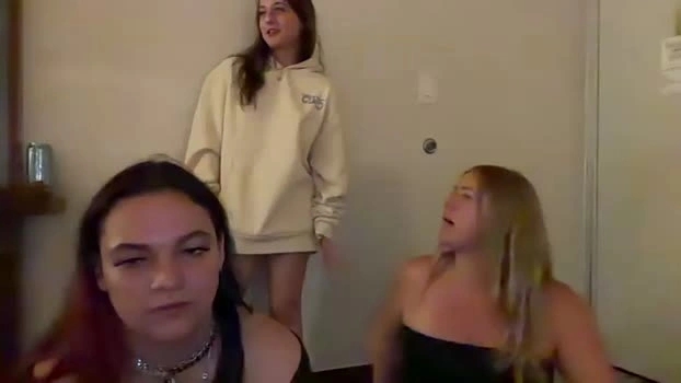 allyanalangel 22-04-2026 HD fuckface playtime kink legs