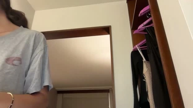 graciesmith27 22-04-2026 HD hot nude fingers kiss