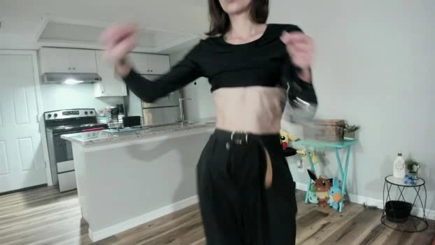 beaniebaby2 24-04-2026 HD suckshow moan big moan