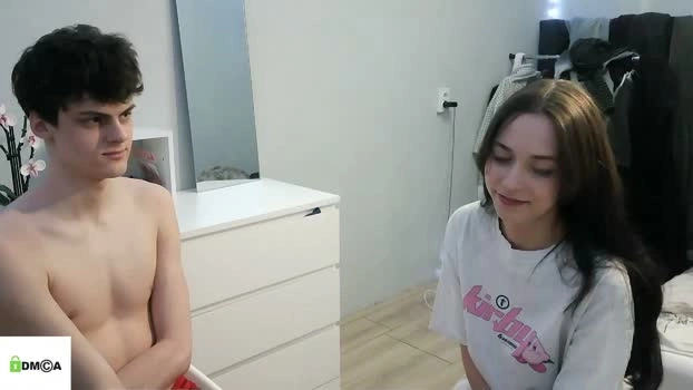 valesios 23-04-2026 HD play kinky analtoy kissing