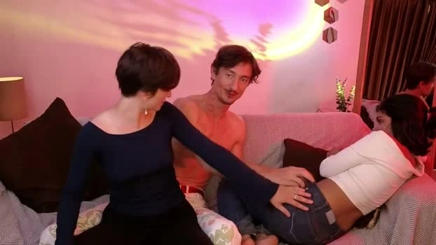goddess_marylin 25-04-2026 HD deep sexykitty ass fingering