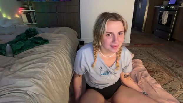 lolaa555 28-04-2026 HD analtoy prettyface hardcore tits
