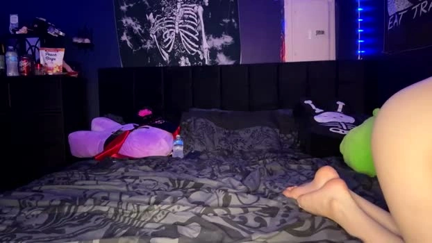 ravyn_nyx 28-04-2026 HD Ass playtime fingers Video