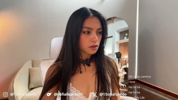 sweet_littleee 28-04-2026 HD analtoy orgasm natural toys