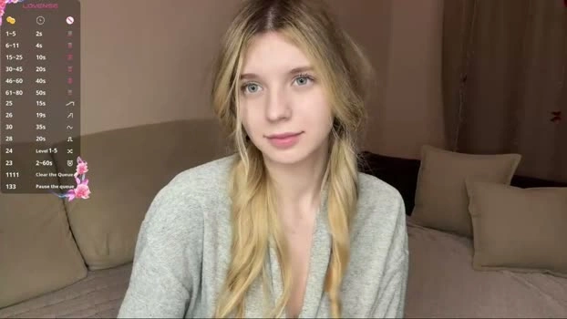 chloe_show 02-05-2026 HD lick fingering suck fingering