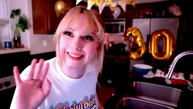 runesy 10-05-2026 HD show kissing toys fuckass