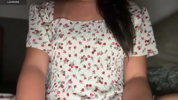 ladybird21 10-05-2026 HD striptease skinny nude ass