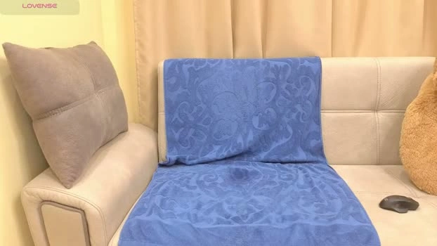 onebigkiss 11-05-2026 HD horny kissing fingering ass