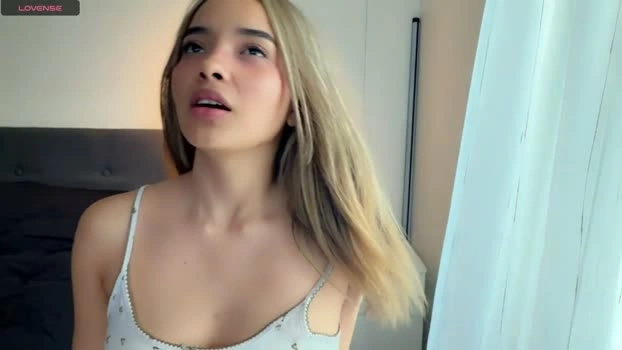 vanesse_ 10-05-2026 HD big play Cam ass