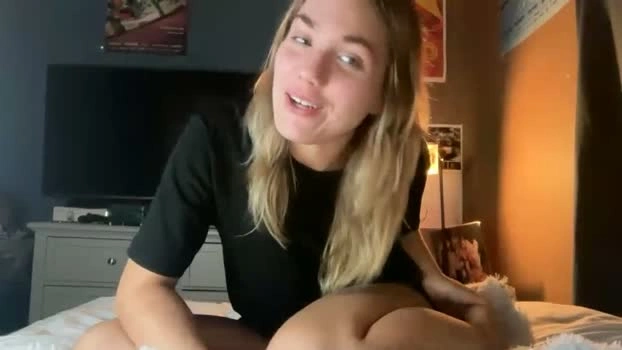bellaxrxx 12-05-2026 HD big kissing spanking suckcock