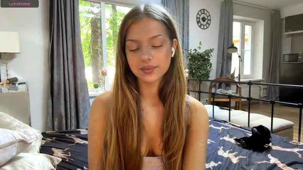 nidarauhecker 16-05-2026 HD yummy jerkoff sex tits