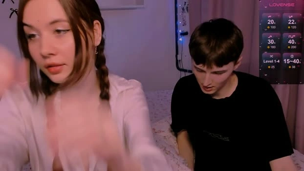 coddleweeper 19-05-2026 HD kissing strip big tits