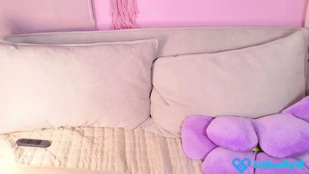 little_effy18_ 19-05-2026 HD sucktits kissing kink Webcam