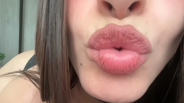 emyii 22-05-2026 HD spanking amateur kiss Topless