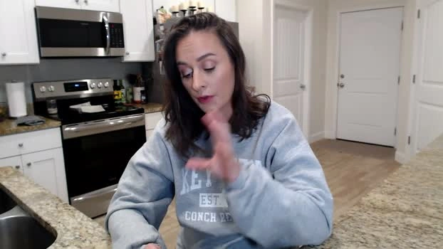 holihurricane 22-05-2026 HD sexykitty hot legs natural