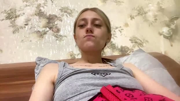 viktoria9898 26-05-2026 HD Naked ass suck prettyface