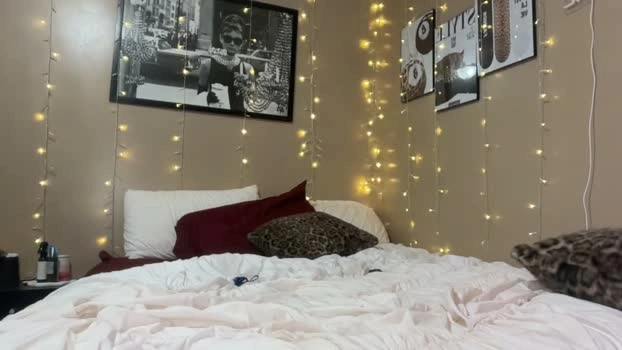 iamveronicaa 27-05-2026 HD suck fingers fuckher prettyface