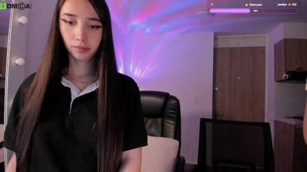 mikeyvioleta 27-05-2026 HD legs Wet yummy fingering