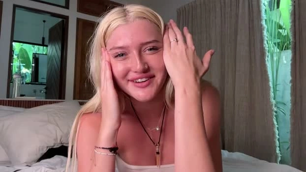 itslunaaaaa 28-05-2026 HD prettyface Topless hot fuckass