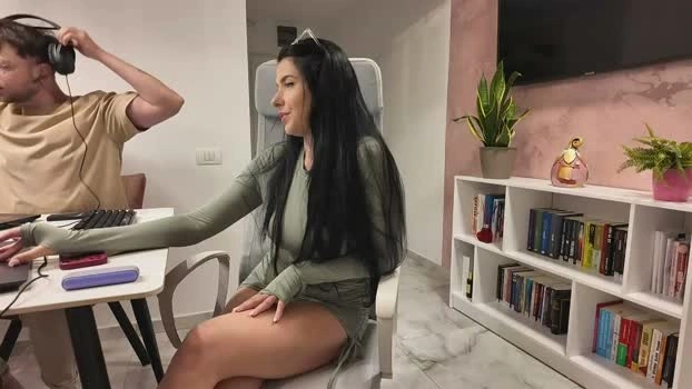 rrr1995 28-05-2026 HD squirt beautiful Porn spank