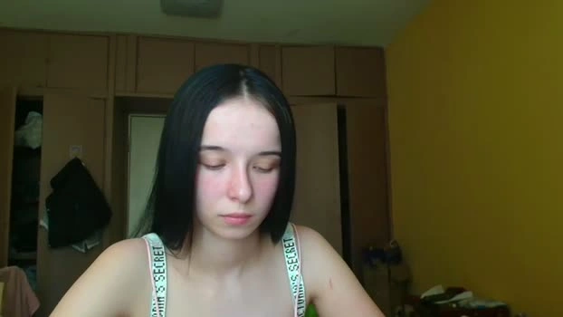 yuliastar 28-05-2026 HD beautiful kinky playtime spanking