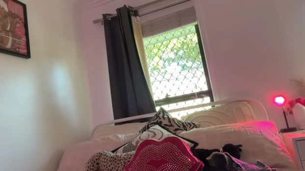 luvlivvyy 02-06-2026 HD skinny nasty Show bj-dildo