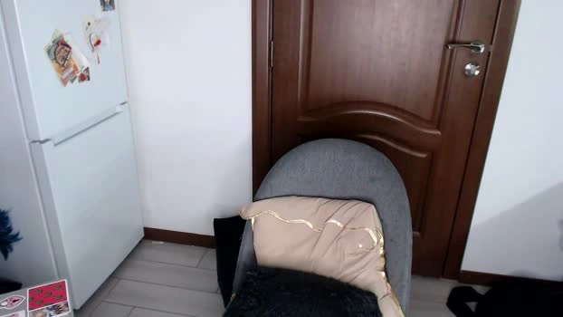 agnesm0on 08-06-2026 HD suck show amateur legs