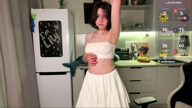lilysollar 12-06-2026 HD lick suck Naked play