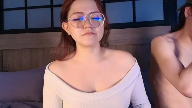 daphne_and_roger_ 18-06-2026 HD Video Show kiss kissing