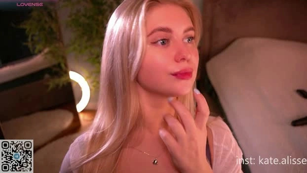 skyeveil 22-06-2026 HD lovense cute show tits