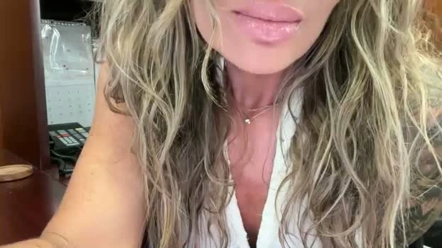 madame_andi 25-06-2026 HD squirt oral Naked analsex