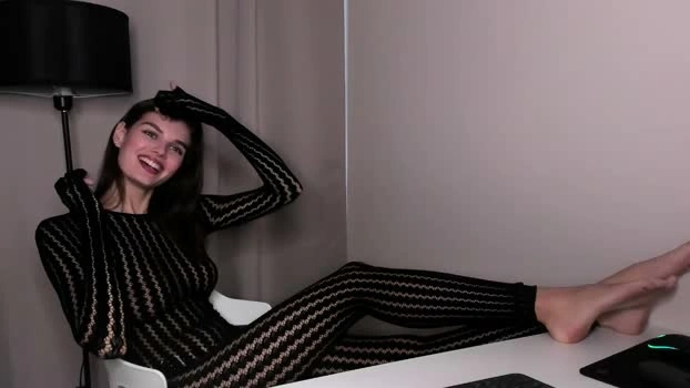flora_picks 28-06-2026 HD gag prettyface legs Show