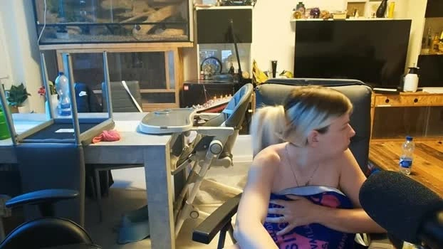 julia_official 28-06-2026 HD lickpussy fingers kink deep