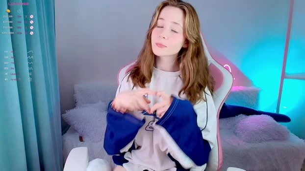 poompoompeach_ 01-07-2026 HD suck hard big toys