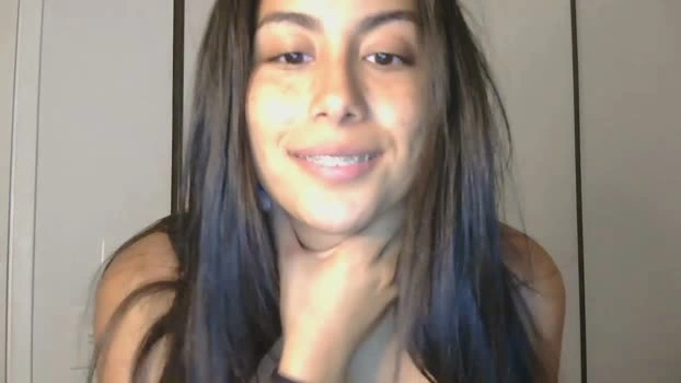 mimimoore0 04-07-2026 HD beauty cute spanking bigtoys