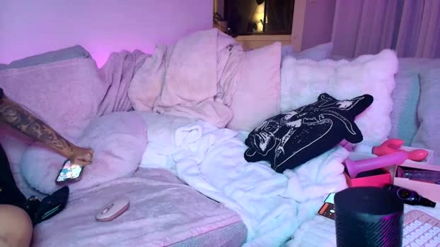 eviestarxx 13-07-2026 HD Topless hot cute kiss