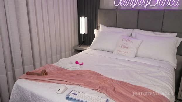 jeangreybianca 15-07-2026 HD cute love beauty legs