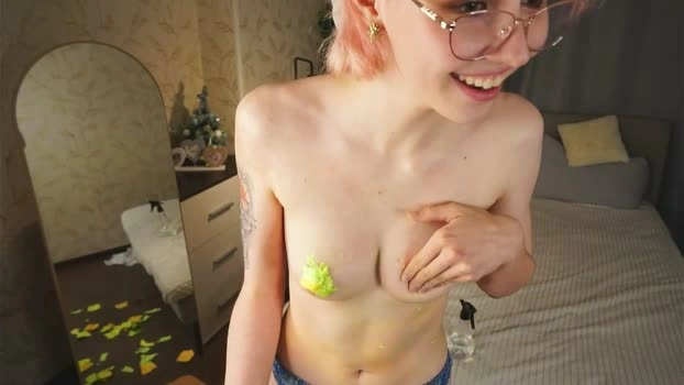 alicesternley 16-07-2026 HD moan play analtoy legs