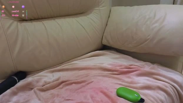 hannah_lourens 15-07-2026 HD wank lick legs bigtoys