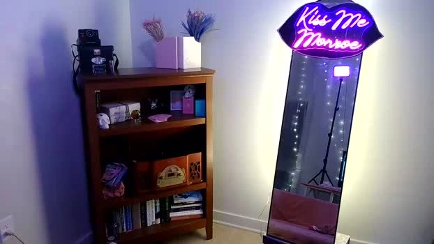 kiss_me_monroe 22-07-2026 HD Webcam big fuckher play