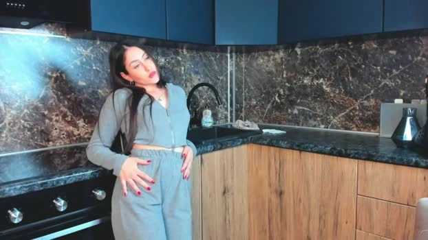 elyra_noir 23-07-2026 HD tits hot legs play